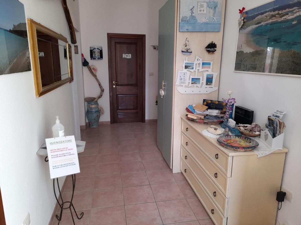 مبيت وإفطار سانتا تيريزا غالّورا La Finestra Vista Corsica المظهر الخارجي الصورة